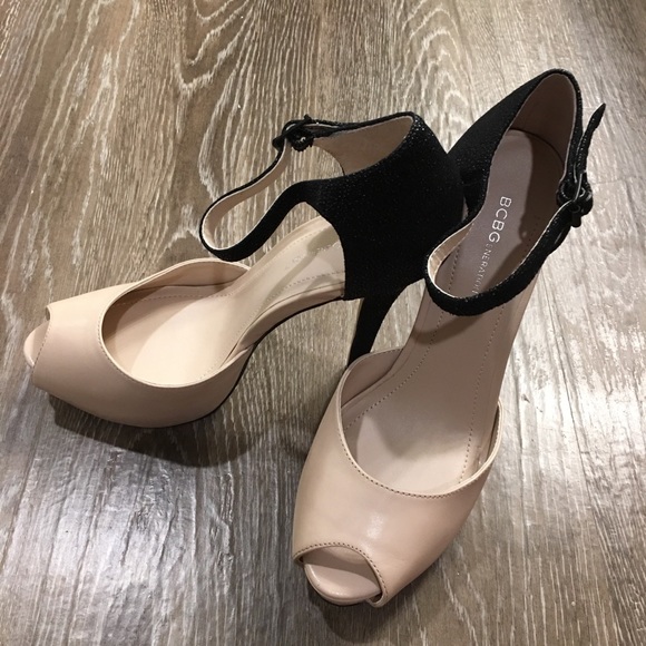 BCBGeneration Platform Heels - Picture 3 of 8
